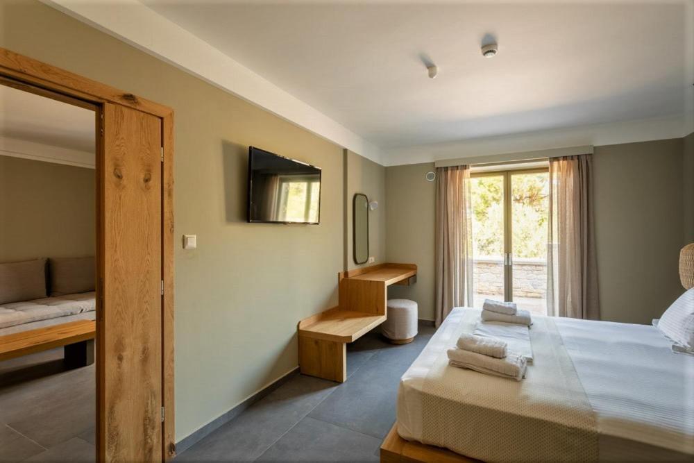 Diapori Suites Hotel Кардамили Экстерьер фото